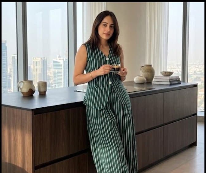 Emerald Drape